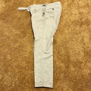 Suitsupply Grey Flannel Dress Pants size 34, inseam 31